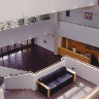 1980-1x1-paakonttorin-aulatiloja.jpg